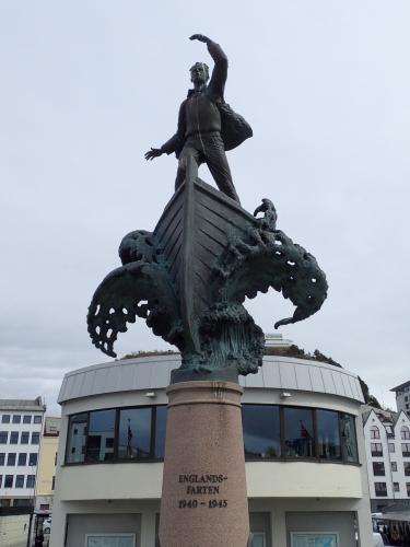 Alesund statue