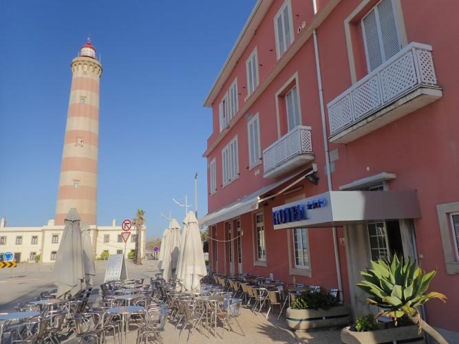 That beautiful Aveiro lighthouse, Cafe Farol, and Hotel Farol