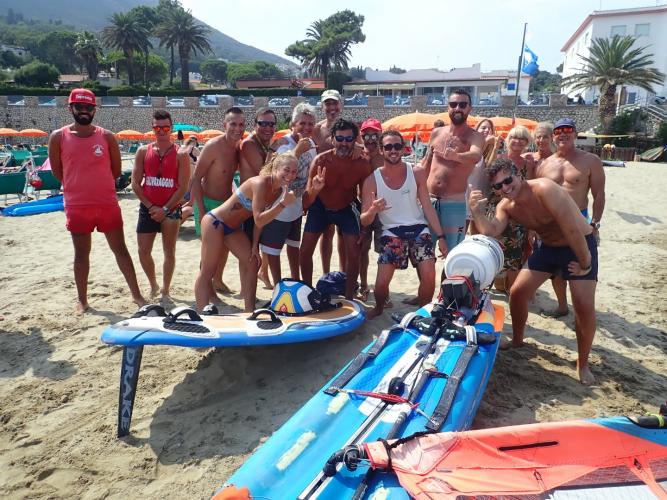 San Felice Circeo - repair, coffee stop, and hello to SUP crew